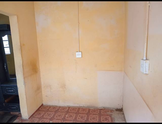 3 BEDROOM HOUSE FOR SALE IN EVATON WEST